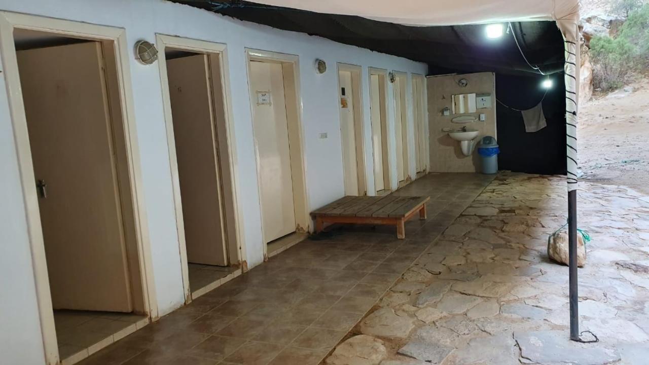 Hotel Ammarin Bedouin Camp Wadi Musa Exterior foto